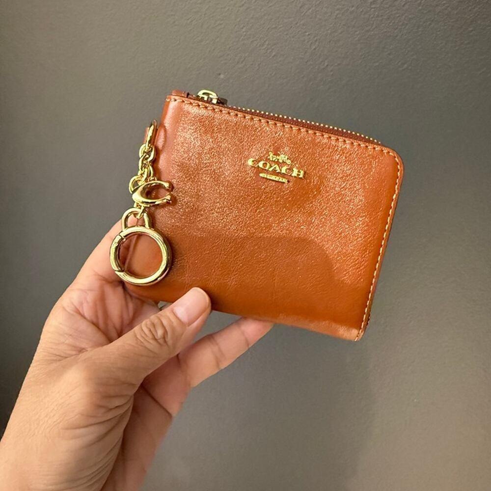 New‼️Coach Small Corner Zip Wallet CFA27 Gold/Cinnamon